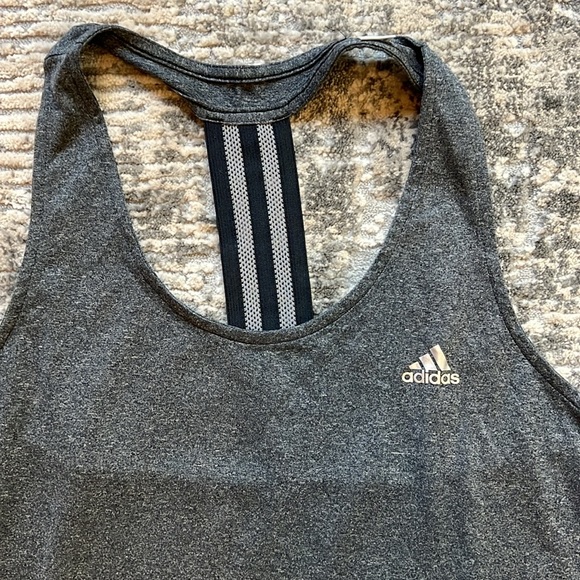 Adidas Gray workout top - Picture 2 of 4
